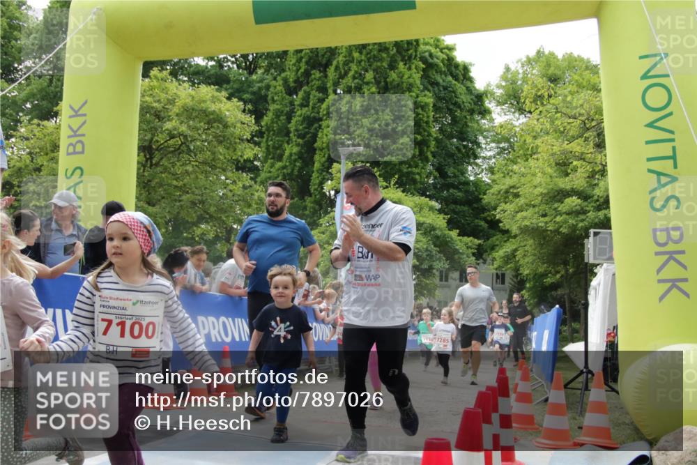 17.05.2025 - Störlauf H.Heesch http://msf.ph/oto/7897026 17.05.2025 13:02:39 Ziel 7100, 25 meine-sportfotos.de