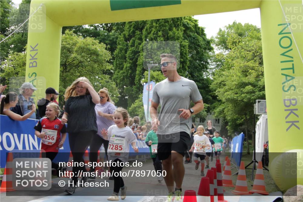 17.05.2025 - Störlauf H.Heesch http://msf.ph/oto/7897050 17.05.2025 13:02:42 Ziel 056, 7285, 725 meine-sportfotos.de