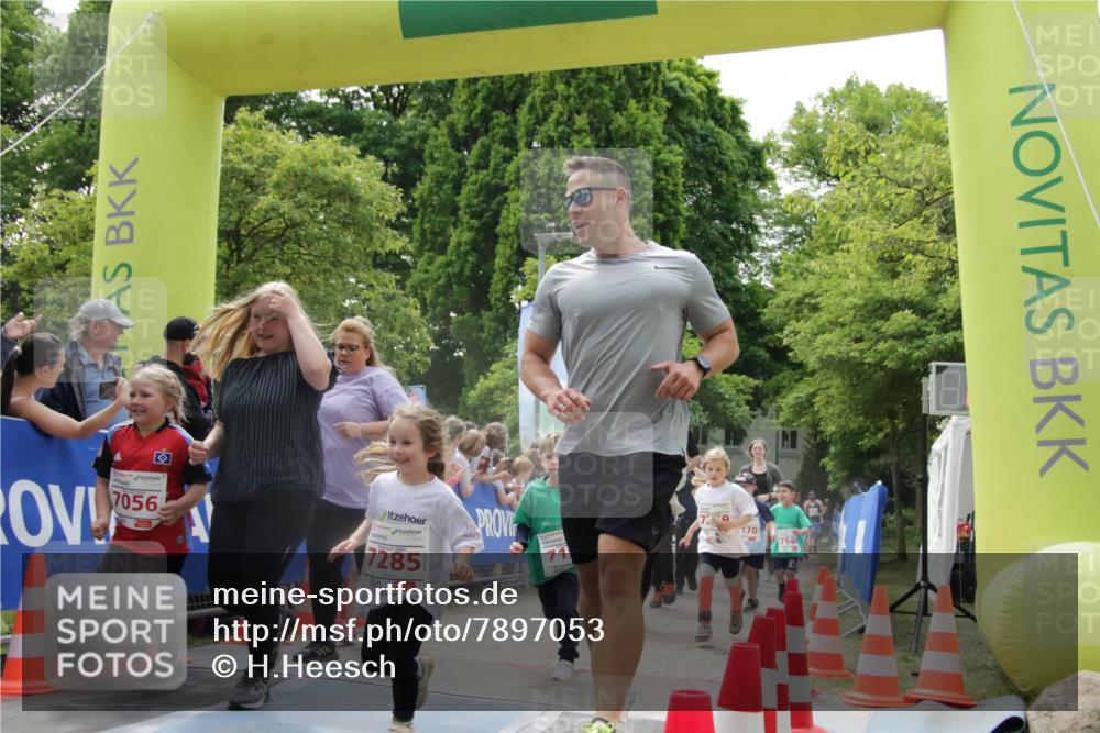 17.05.2025 - Störlauf H.Heesch http://msf.ph/oto/7897053 17.05.2025 13:02:42 Ziel 7056, 72851, 71 meine-sportfotos.de