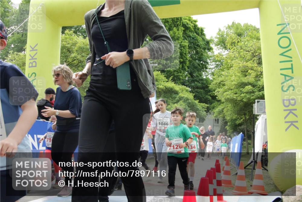 17.05.2025 - Störlauf H.Heesch http://msf.ph/oto/7897116 17.05.2025 13:02:46 Ziel 1046, 712134 meine-sportfotos.de