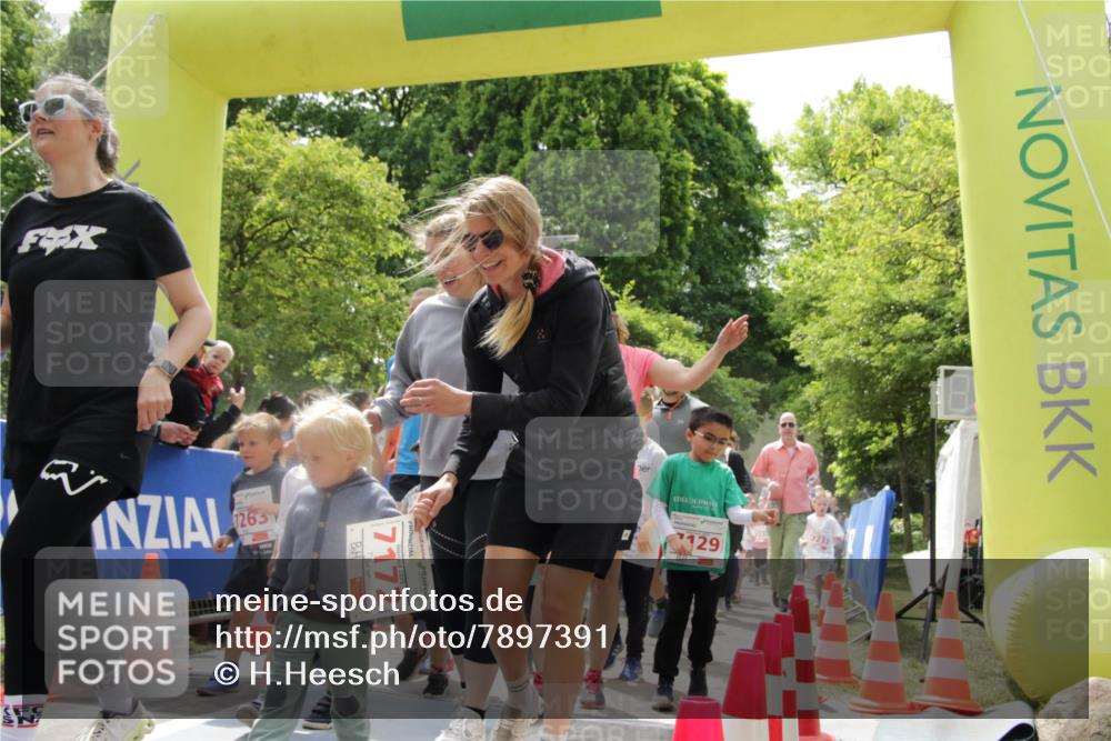 17.05.2025 - Störlauf H.Heesch http://msf.ph/oto/7897391 17.05.2025 13:03:16 Ziel 1265, 2025, 7172, 129 meine-sportfotos.de