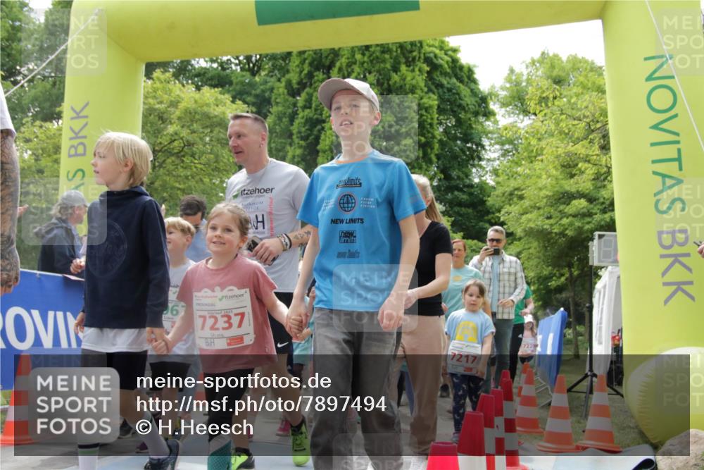 17.05.2025 - Störlauf H.Heesch http://msf.ph/oto/7897494 17.05.2025 13:03:25 Ziel 7237, 7217 meine-sportfotos.de