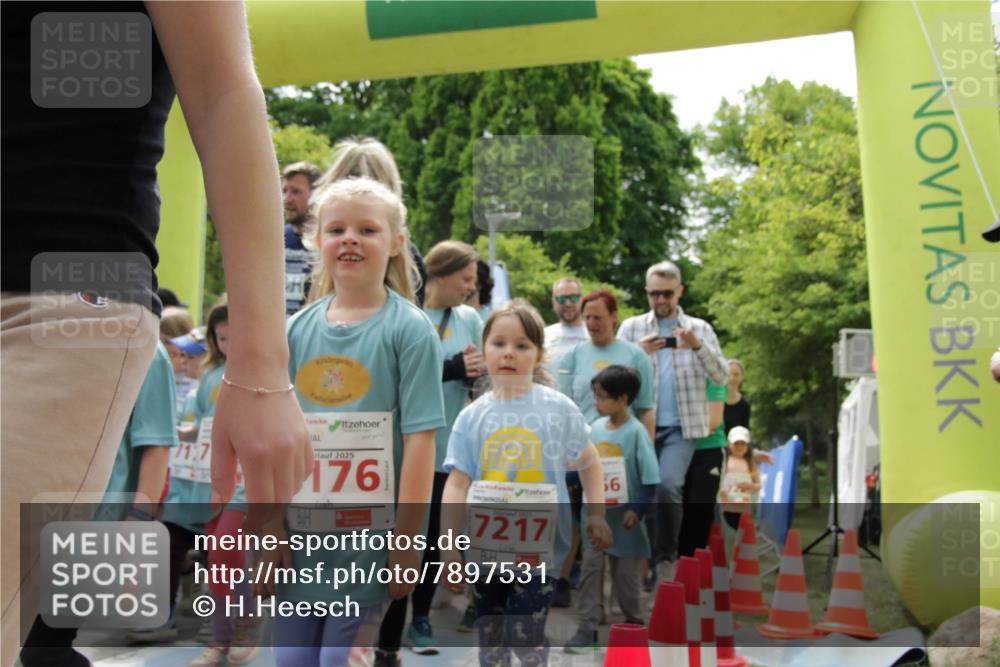 17.05.2025 - Störlauf H.Heesch http://msf.ph/oto/7897531 17.05.2025 13:03:28 Ziel 7127, 2025, 176, 7217, 6 meine-sportfotos.de