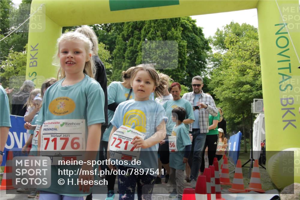 17.05.2025 - Störlauf H.Heesch http://msf.ph/oto/7897541 17.05.2025 13:03:29 Ziel 2025, 7176, 2025, 721, 56, 225 meine-sportfotos.de