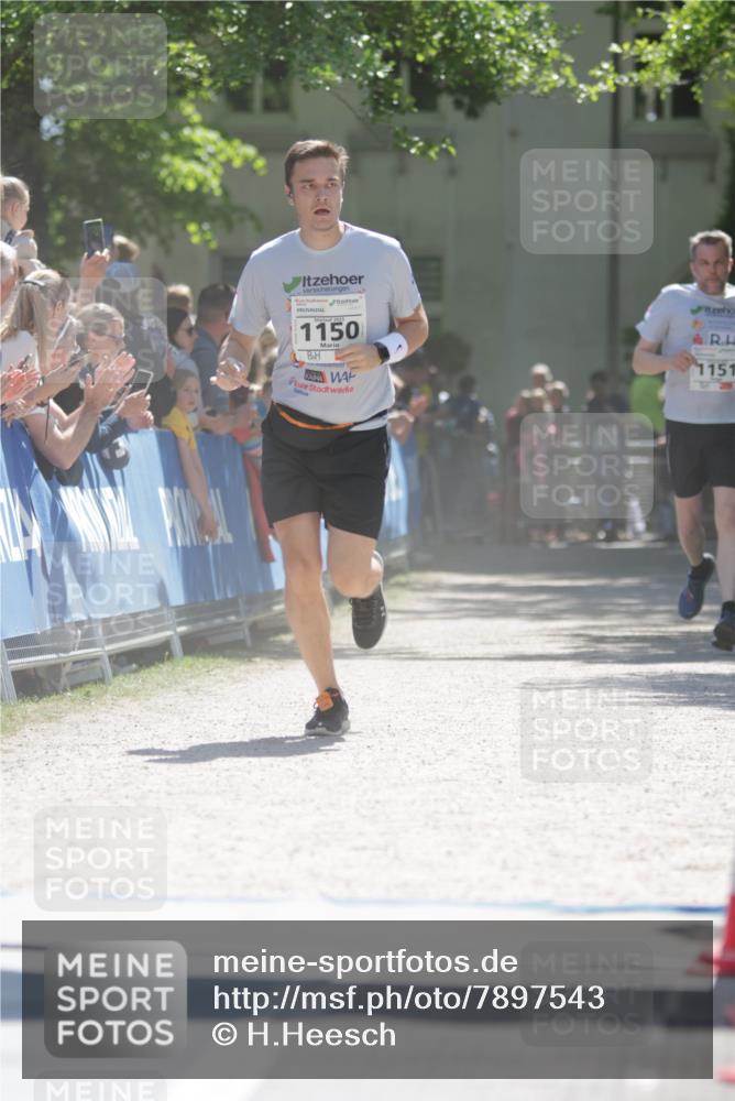 17.05.2025 - Störlauf H.Heesch http://msf.ph/oto/7897543 17.05.2025 14:41:39 Ziel 1150, 1151 meine-sportfotos.de
