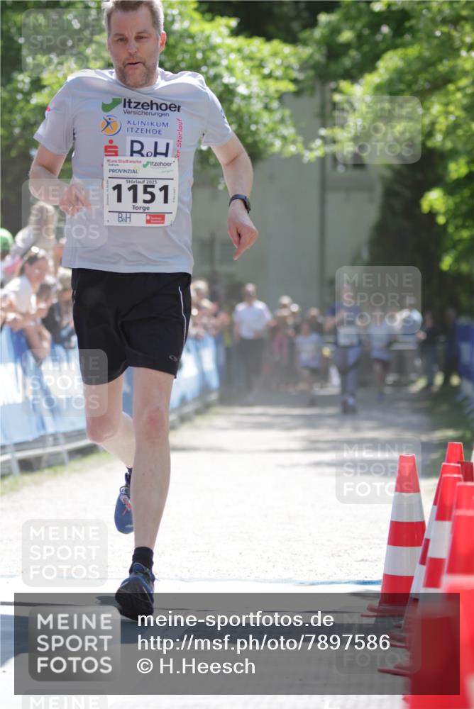 17.05.2025 - Störlauf H.Heesch http://msf.ph/oto/7897586 17.05.2025 14:41:43 Ziel 2025, 1151 meine-sportfotos.de