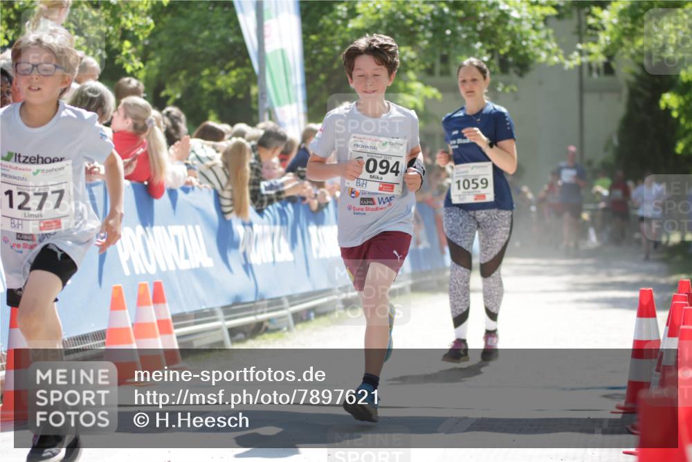 17.05.2025 - Störlauf H.Heesch http://msf.ph/oto/7897621 17.05.2025 14:41:50 Ziel 2025, 1277, 2025, 094, 1059 meine-sportfotos.de