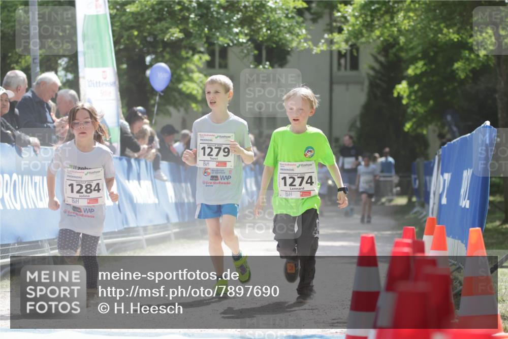 17.05.2025 - Störlauf H.Heesch http://msf.ph/oto/7897690 17.05.2025 14:54:20 Ziel 2025, 1284, 2025, 1279, 2025, 1274 meine-sportfotos.de