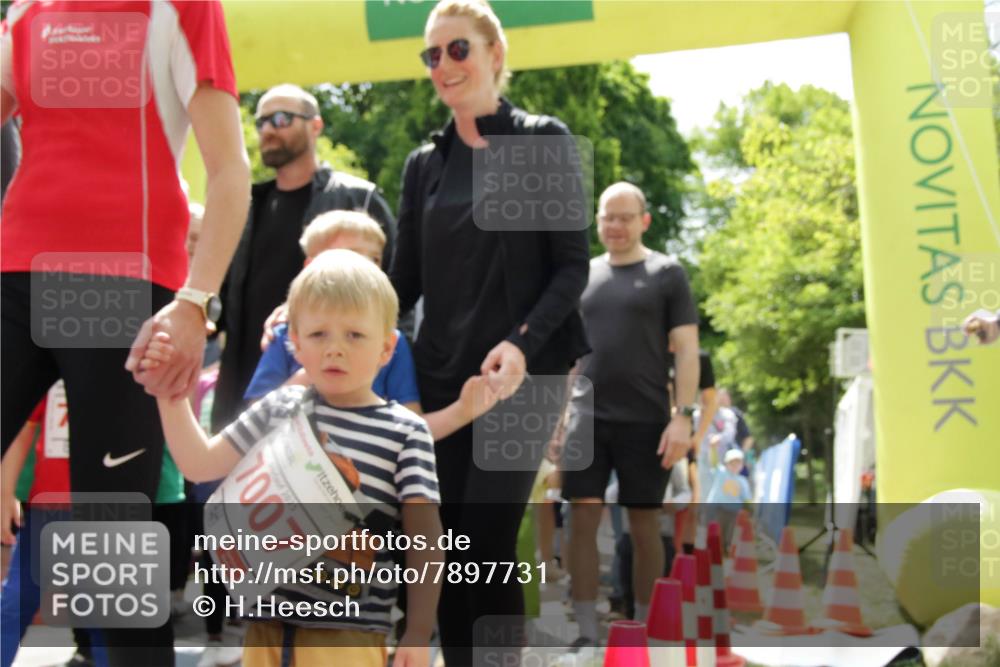 17.05.2025 - Störlauf H.Heesch http://msf.ph/oto/7897731 17.05.2025 13:03:53 Ziel 2025, 7007 meine-sportfotos.de