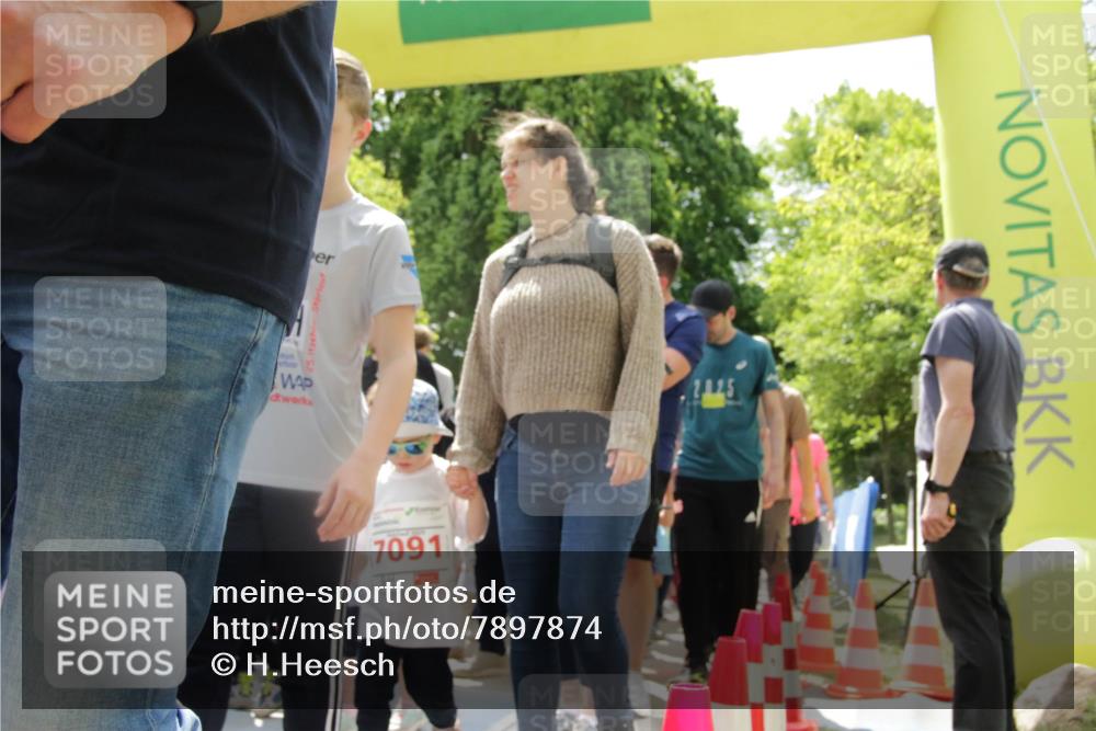 17.05.2025 - Störlauf H.Heesch http://msf.ph/oto/7897874 17.05.2025 13:04:18 Ziel 125, 7091 meine-sportfotos.de