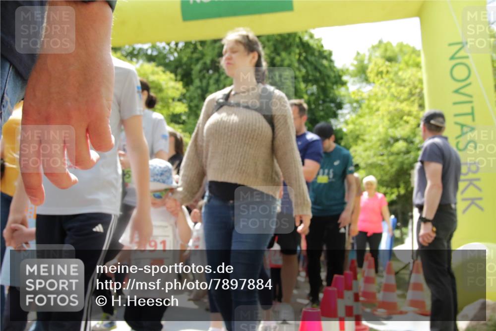 17.05.2025 - Störlauf H.Heesch http://msf.ph/oto/7897884 17.05.2025 13:04:18 Ziel 911 meine-sportfotos.de