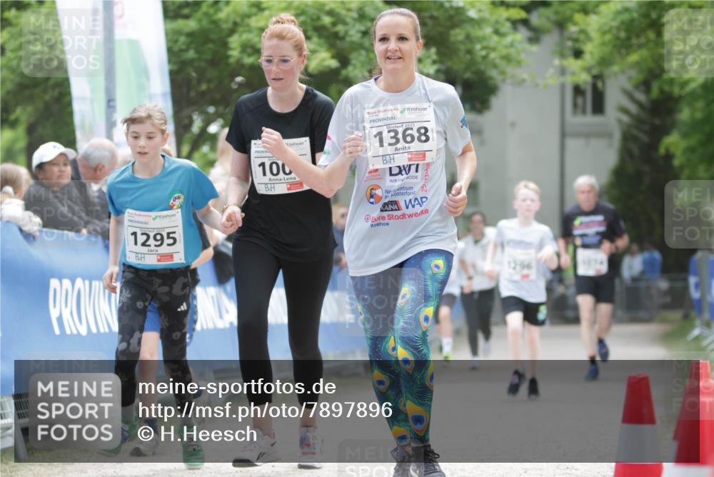 17.05.2025 - Störlauf H.Heesch http://msf.ph/oto/7897896 17.05.2025 14:55:00 Ziel 2025, 1295, 100, 2025, 1368, 1296 meine-sportfotos.de
