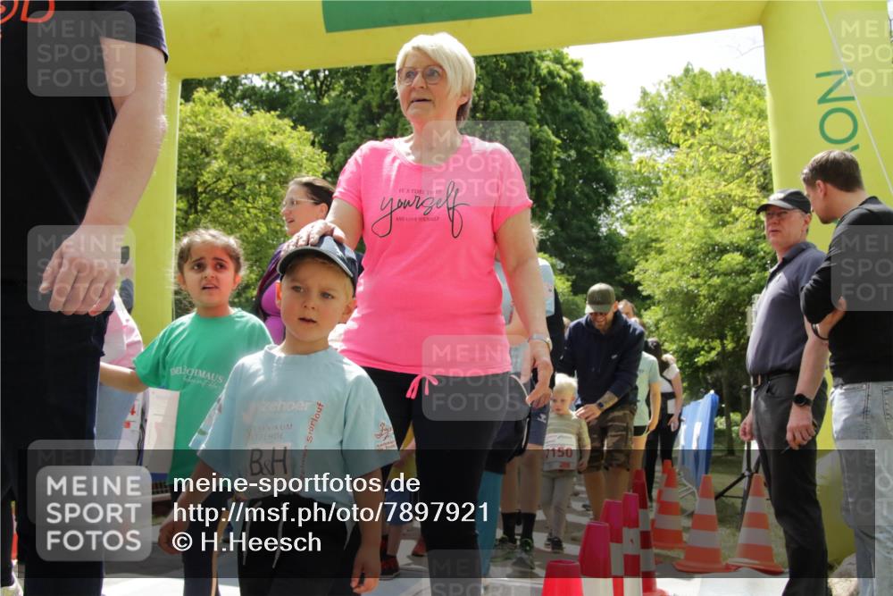 17.05.2025 - Störlauf H.Heesch http://msf.ph/oto/7897921 17.05.2025 13:04:30 Ziel 7150 meine-sportfotos.de