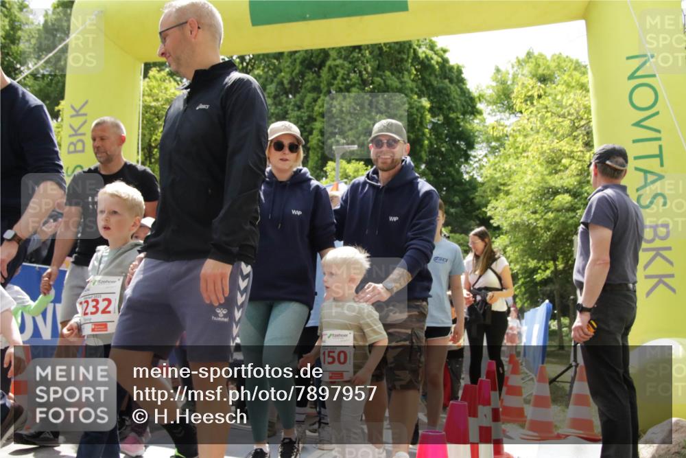 17.05.2025 - Störlauf H.Heesch http://msf.ph/oto/7897957 17.05.2025 13:04:35 Ziel 3, 1232, 150 meine-sportfotos.de