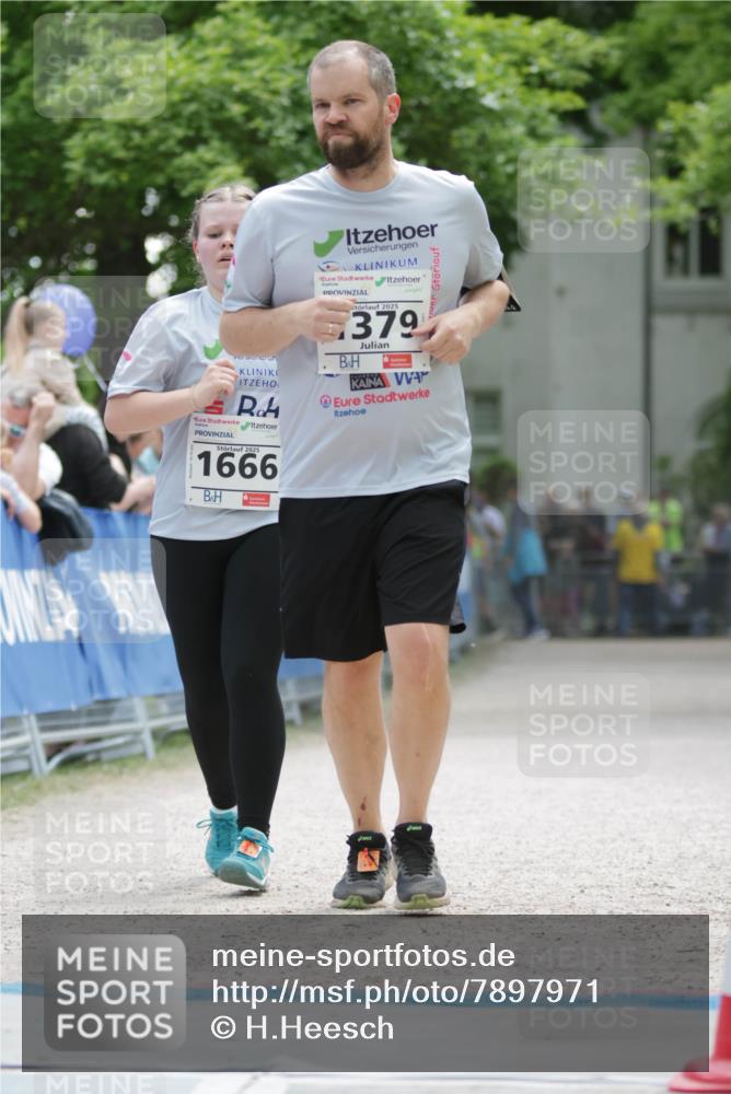 17.05.2025 - Störlauf H.Heesch http://msf.ph/oto/7897971 17.05.2025 14:55:22 Ziel 2025, 1666, 2025, 379 meine-sportfotos.de