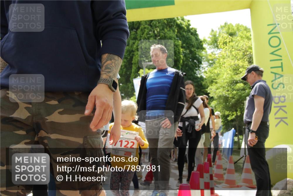 17.05.2025 - Störlauf H.Heesch http://msf.ph/oto/7897981 17.05.2025 13:04:39 Ziel 2, 122 meine-sportfotos.de