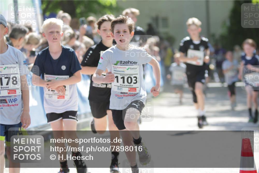 17.05.2025 - Störlauf H.Heesch http://msf.ph/oto/7898016 17.05.2025 14:43:09 Ziel 2025, 178, 2025, 1103 meine-sportfotos.de