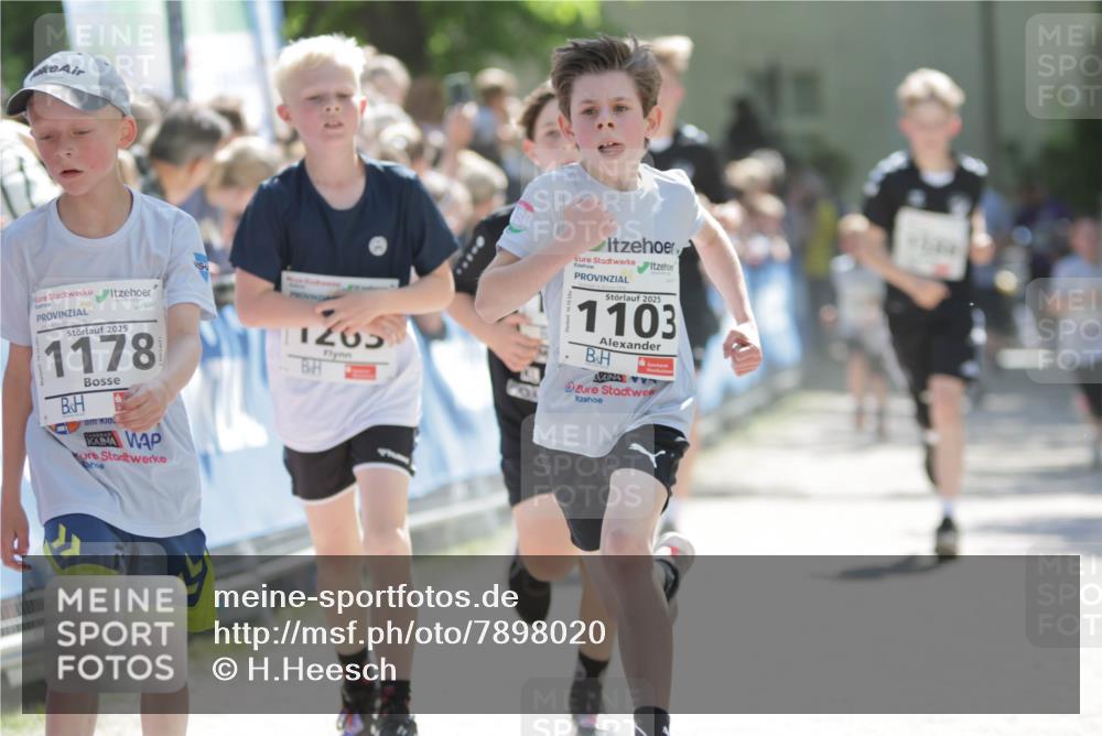 17.05.2025 - Störlauf H.Heesch http://msf.ph/oto/7898020 17.05.2025 14:43:09 Ziel 2025, 1178, 1265, 2025, 1103 meine-sportfotos.de
