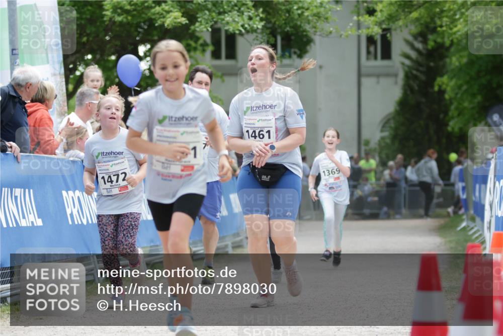 17.05.2025 - Störlauf H.Heesch http://msf.ph/oto/7898030 17.05.2025 14:56:03 Ziel 1461, 1472, 1, 1369 meine-sportfotos.de