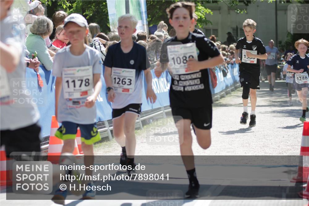 17.05.2025 - Störlauf H.Heesch http://msf.ph/oto/7898041 17.05.2025 14:43:10 Ziel 7, 1178, 1080, 1263, 1500, 1116, 1248 meine-sportfotos.de