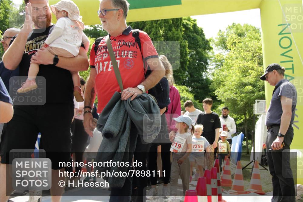 17.05.2025 - Störlauf H.Heesch http://msf.ph/oto/7898111 17.05.2025 13:05:01 Ziel 7, 7255, 1271, 019 meine-sportfotos.de