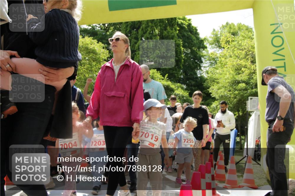17.05.2025 - Störlauf H.Heesch http://msf.ph/oto/7898128 17.05.2025 13:05:03 Ziel 1601, 7004, 7203, 7019, 7255 meine-sportfotos.de