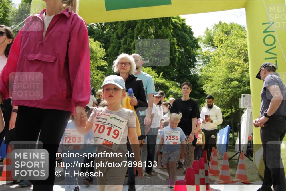 17.05.2025 - Störlauf H.Heesch http://msf.ph/oto/7898133 17.05.2025 13:05:04 Ziel 20, 7203, 2025, 7019, 7255, 71 meine-sportfotos.de
