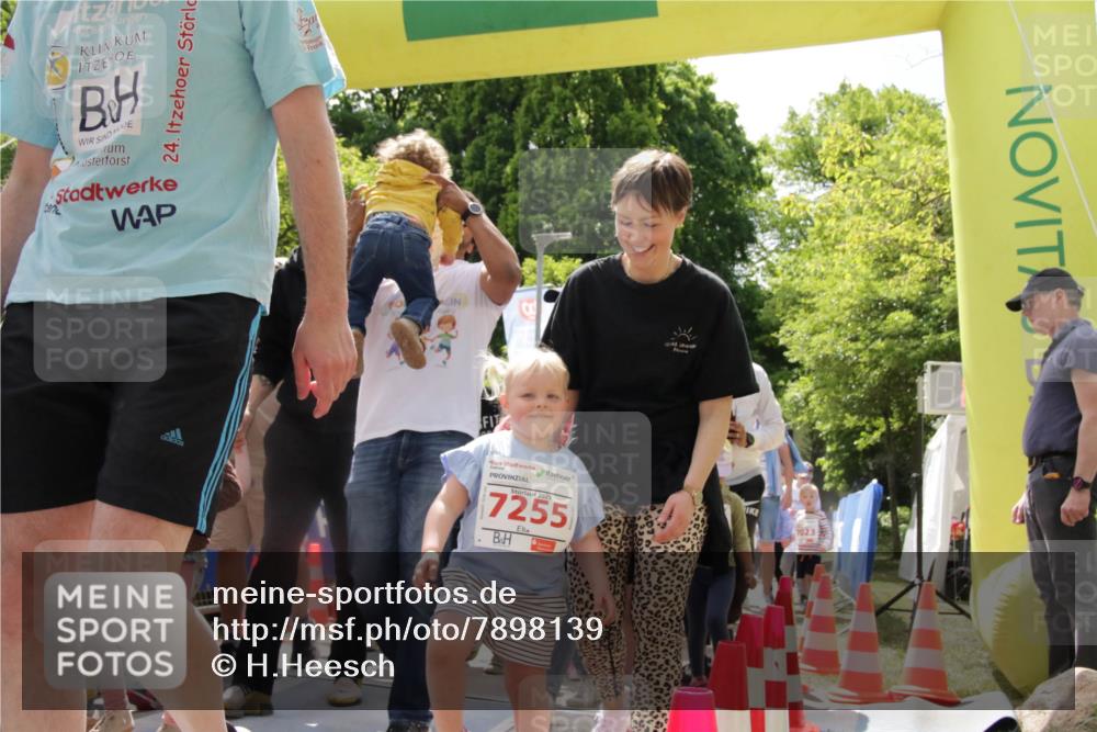 17.05.2025 - Störlauf H.Heesch http://msf.ph/oto/7898139 17.05.2025 13:05:08 Ziel 24, 2025, 7255, 7023 meine-sportfotos.de
