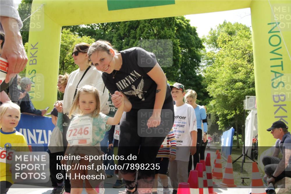17.05.2025 - Störlauf H.Heesch http://msf.ph/oto/7898235 17.05.2025 13:05:21 Ziel 68, 7246, 72, 2020 meine-sportfotos.de