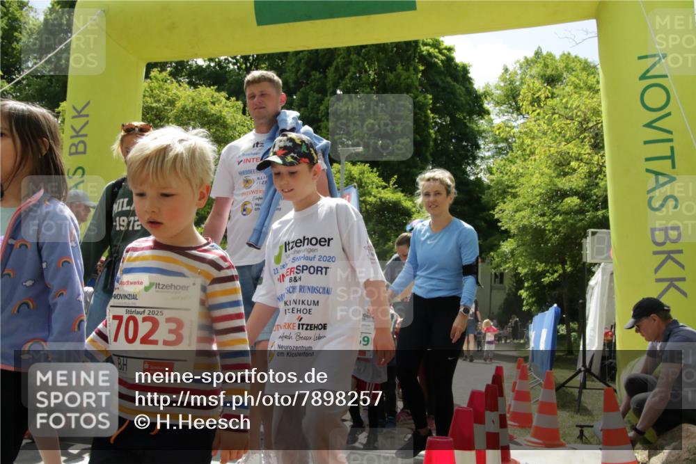 17.05.2025 - Störlauf H.Heesch http://msf.ph/oto/7898257 17.05.2025 13:05:23 Ziel 1972, 2025, 7023, 21, 2020 meine-sportfotos.de