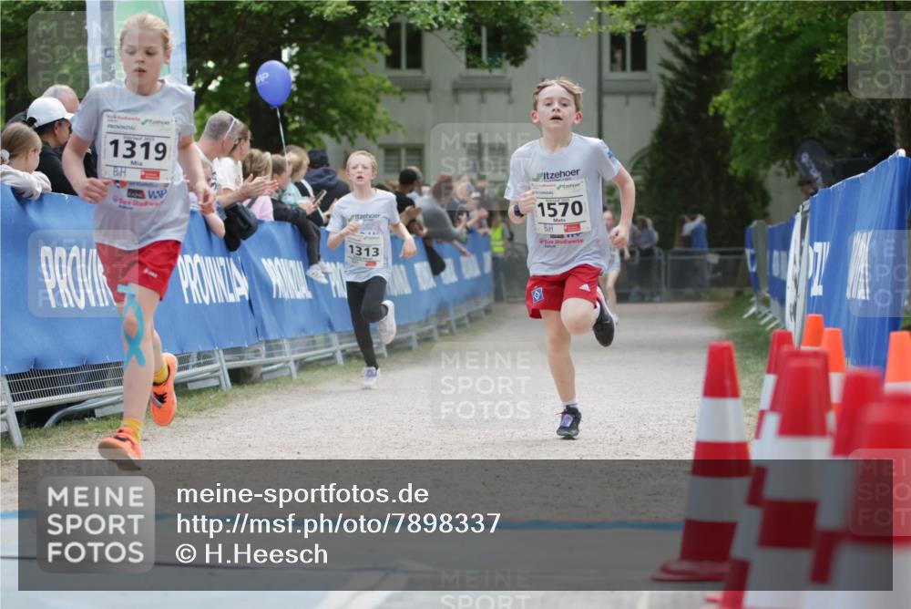 17.05.2025 - Störlauf H.Heesch http://msf.ph/oto/7898337 17.05.2025 14:57:33 Ziel 1319, 1313, 1570 meine-sportfotos.de