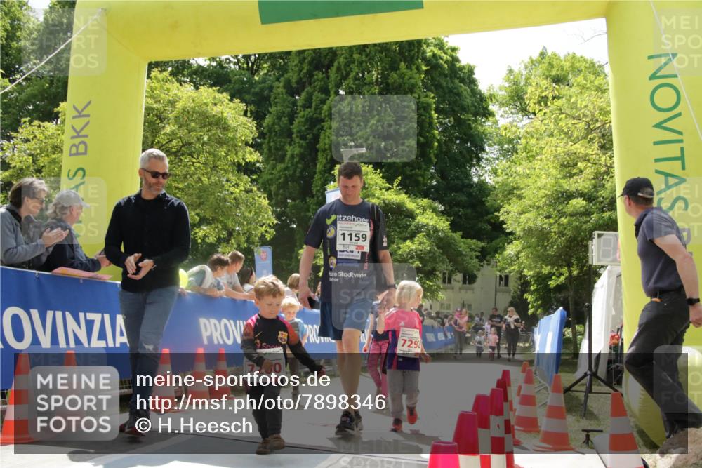17.05.2025 - Störlauf H.Heesch http://msf.ph/oto/7898346 17.05.2025 13:05:35 Ziel 1159, 7290, 7292 meine-sportfotos.de