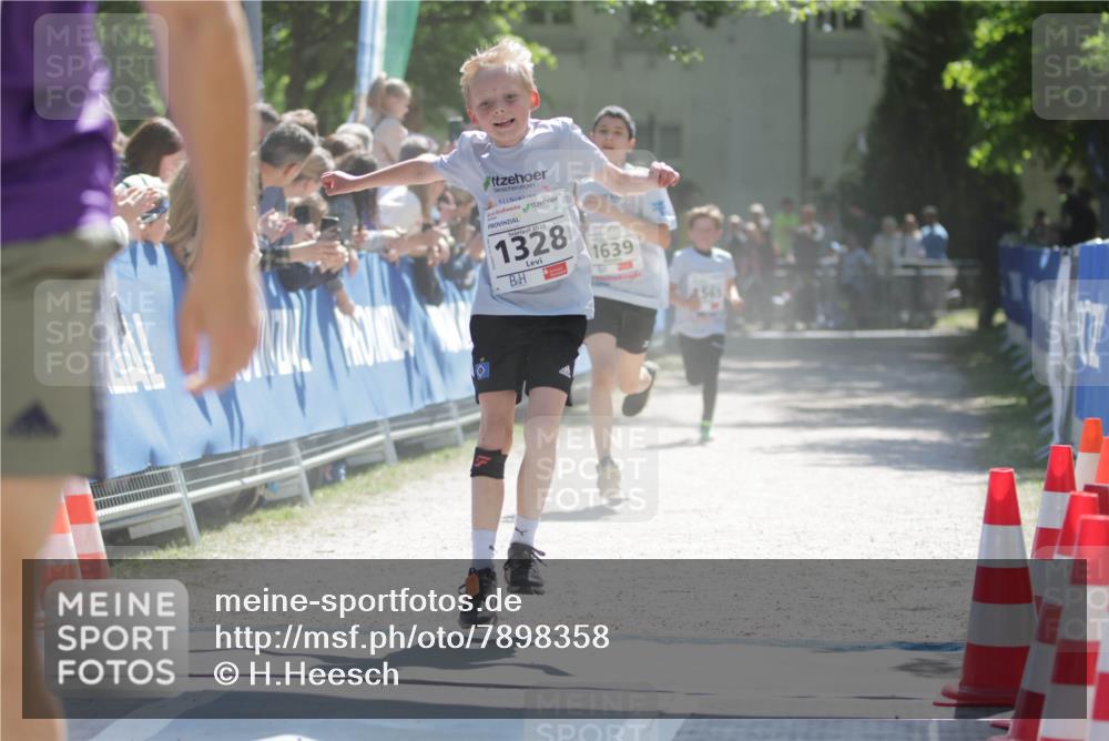 17.05.2025 - Störlauf H.Heesch http://msf.ph/oto/7898358 17.05.2025 14:43:54 Ziel 1328, 1639, 1565 meine-sportfotos.de