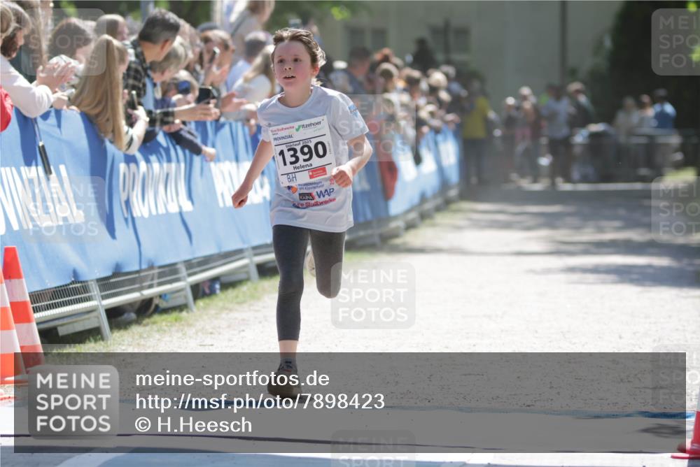 17.05.2025 - Störlauf H.Heesch http://msf.ph/oto/7898423 17.05.2025 14:44:03 Ziel 2025, 1390 meine-sportfotos.de