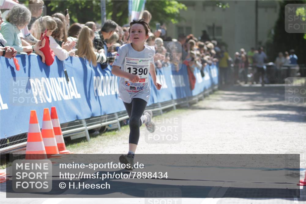 17.05.2025 - Störlauf H.Heesch http://msf.ph/oto/7898434 17.05.2025 14:44:04 Ziel 2025, 1390 meine-sportfotos.de