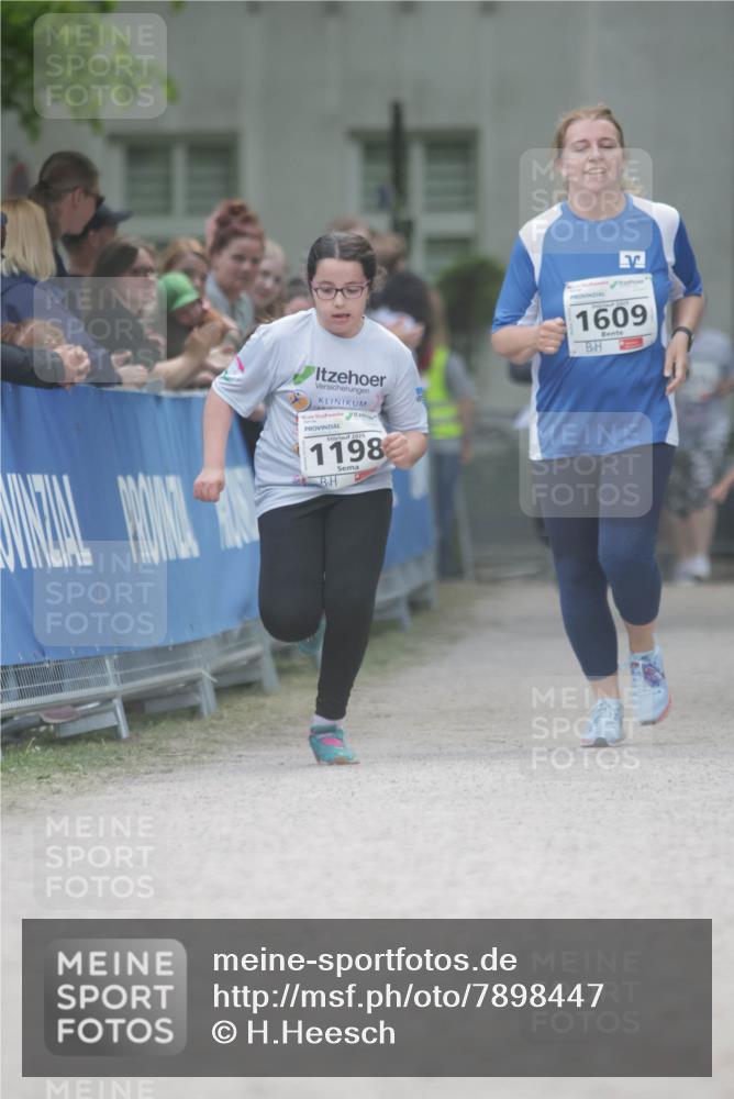 17.05.2025 - Störlauf H.Heesch http://msf.ph/oto/7898447 17.05.2025 14:57:51 Ziel 2025, 1198, 1609 meine-sportfotos.de