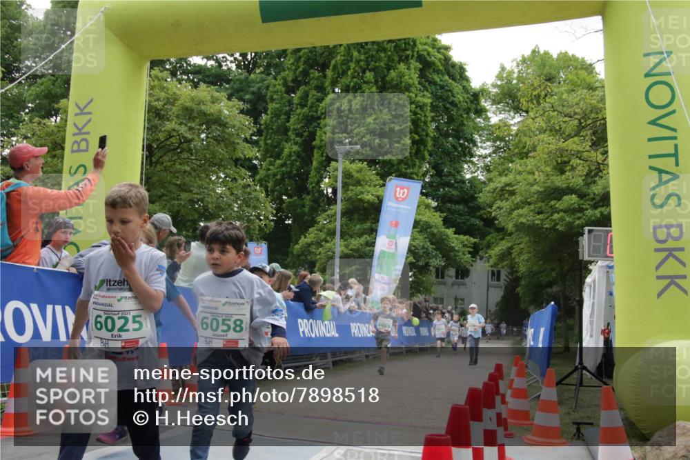 17.05.2025 - Störlauf H.Heesch http://msf.ph/oto/7898518 17.05.2025 13:16:42 Ziel 6025, 6058 meine-sportfotos.de