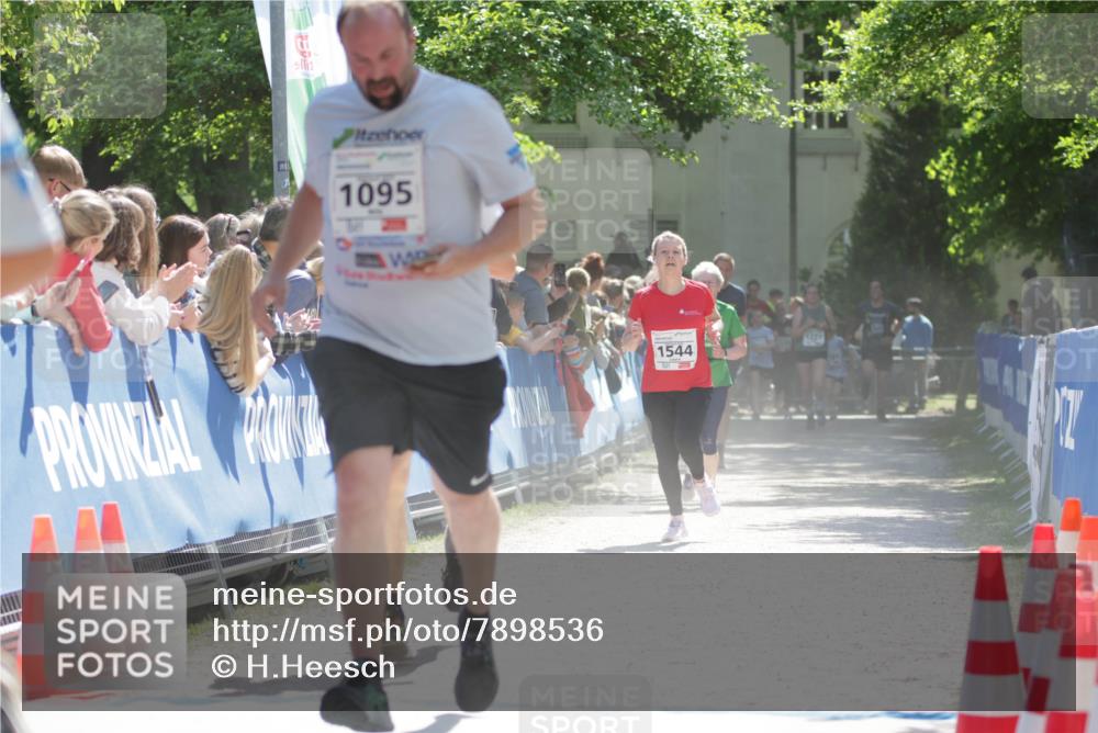 17.05.2025 - Störlauf H.Heesch http://msf.ph/oto/7898536 17.05.2025 14:44:23 Ziel 1095, 1544, 1227 meine-sportfotos.de