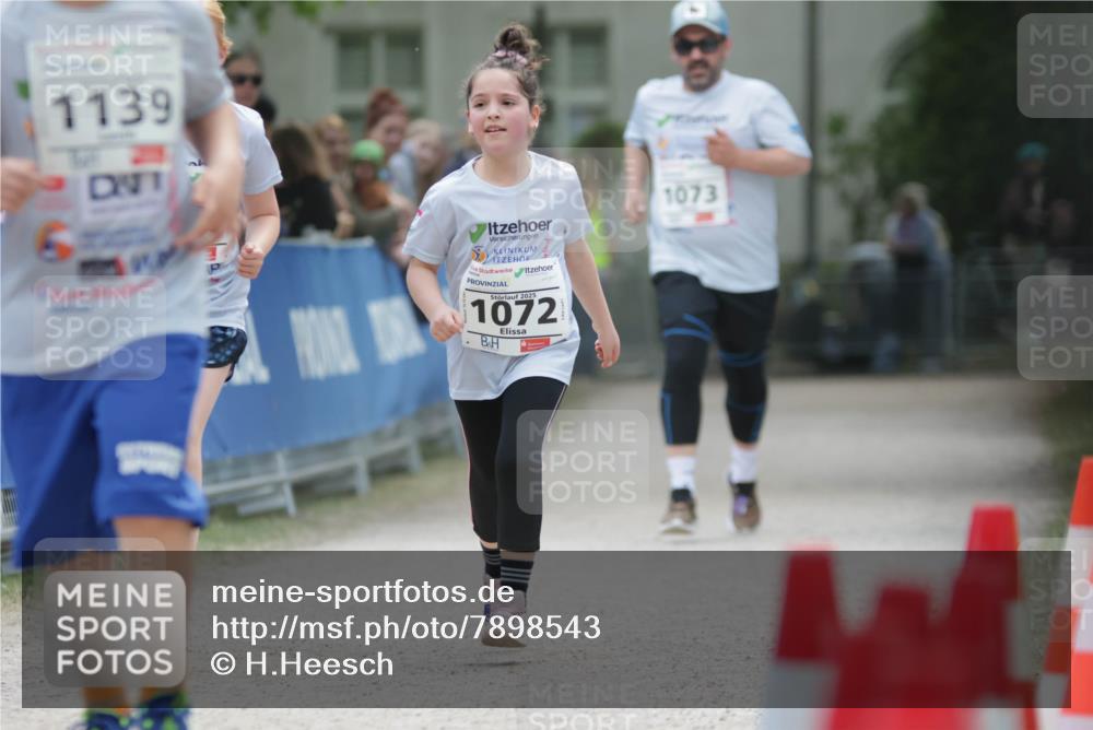 17.05.2025 - Störlauf H.Heesch http://msf.ph/oto/7898543 17.05.2025 14:58:09 Ziel 1139, 2025, 1072, 1073 meine-sportfotos.de