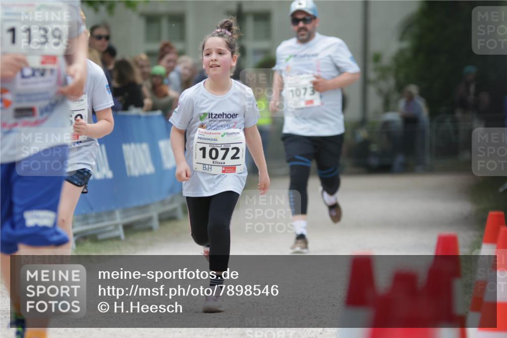 17.05.2025 - Störlauf H.Heesch http://msf.ph/oto/7898546 17.05.2025 14:58:09 Ziel 1139, 2025, 1072, 1073 meine-sportfotos.de