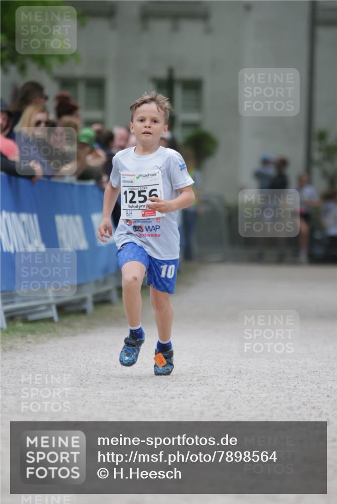 17.05.2025 - Störlauf H.Heesch http://msf.ph/oto/7898564 17.05.2025 14:58:21 Ziel 2025, 1255, 22, 10 meine-sportfotos.de