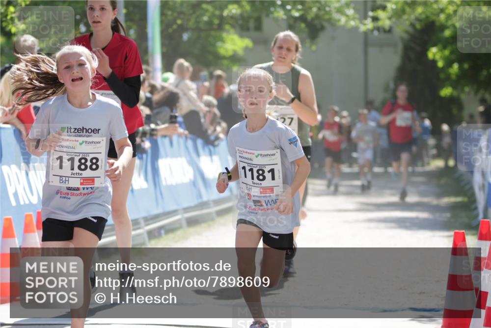 17.05.2025 - Störlauf H.Heesch http://msf.ph/oto/7898609 17.05.2025 14:44:32 Ziel 27, 2025, 1188, 2025, 1181, 2 meine-sportfotos.de