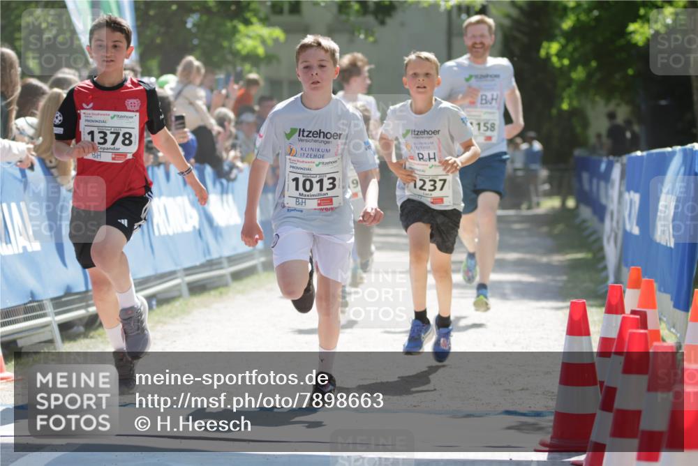 17.05.2025 - Störlauf H.Heesch http://msf.ph/oto/7898663 17.05.2025 14:44:38 Ziel 2025, 1378, 1013, 1237, 158 meine-sportfotos.de