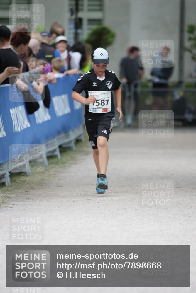 17.05.2025 - Störlauf H.Heesch http://msf.ph/oto/7898668 17.05.2025 14:59:42 Ziel 2025, 587 meine-sportfotos.de