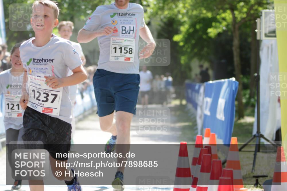 17.05.2025 - Störlauf H.Heesch http://msf.ph/oto/7898685 17.05.2025 14:44:40 Ziel 121, 2025, 1237, 2025, 1158 meine-sportfotos.de