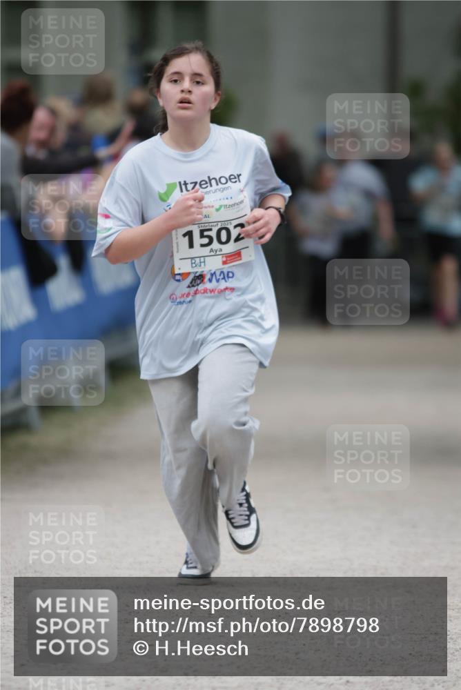 17.05.2025 - Störlauf H.Heesch http://msf.ph/oto/7898798 17.05.2025 15:00:12 Ziel 2025, 1502 meine-sportfotos.de