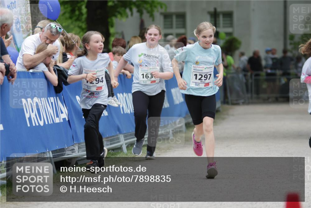 17.05.2025 - Störlauf H.Heesch http://msf.ph/oto/7898835 17.05.2025 15:00:21 Ziel 94, 163, 1297 meine-sportfotos.de