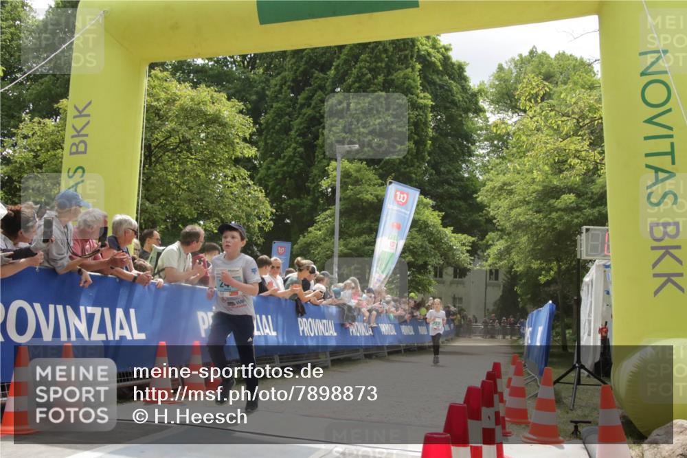 17.05.2025 - Störlauf H.Heesch http://msf.ph/oto/7898873 17.05.2025 13:40:04 Ziel 3, 10 meine-sportfotos.de