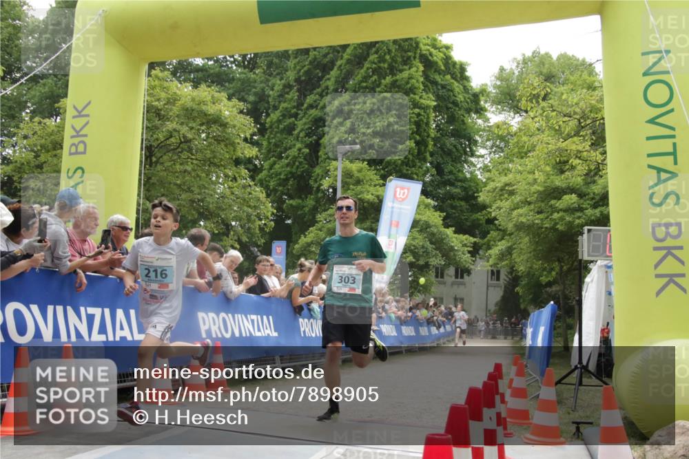 17.05.2025 - Störlauf H.Heesch http://msf.ph/oto/7898905 17.05.2025 13:40:30 Ziel 216, 303, 3 meine-sportfotos.de