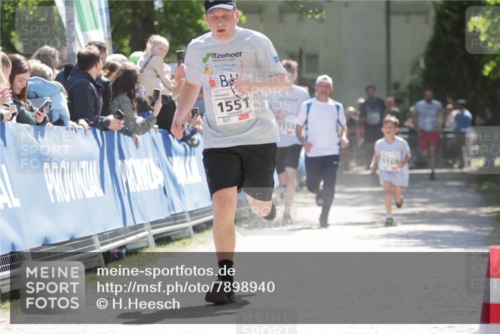 17.05.2025 - Störlauf H.Heesch http://msf.ph/oto/7898940 17.05.2025 14:45:22 Ziel 1551, 1553, 1168 meine-sportfotos.de